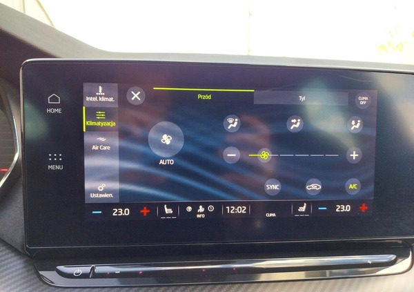 Skoda Octavia cena 129800 przebieg: 143558, rok produkcji 2021 z Dąbrowa Tarnowska małe 781